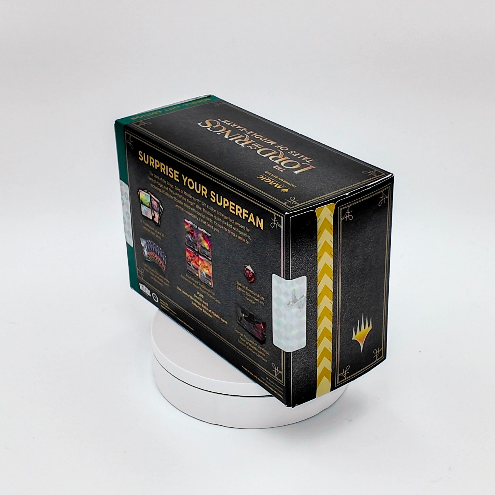 Magic The Gathering: LOTR Tales of Middle‑Earth Gift Bundle