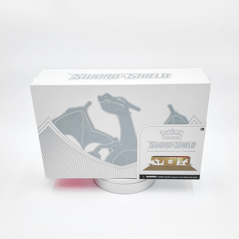 Pokémon: Charizard Ultra Premium Collection