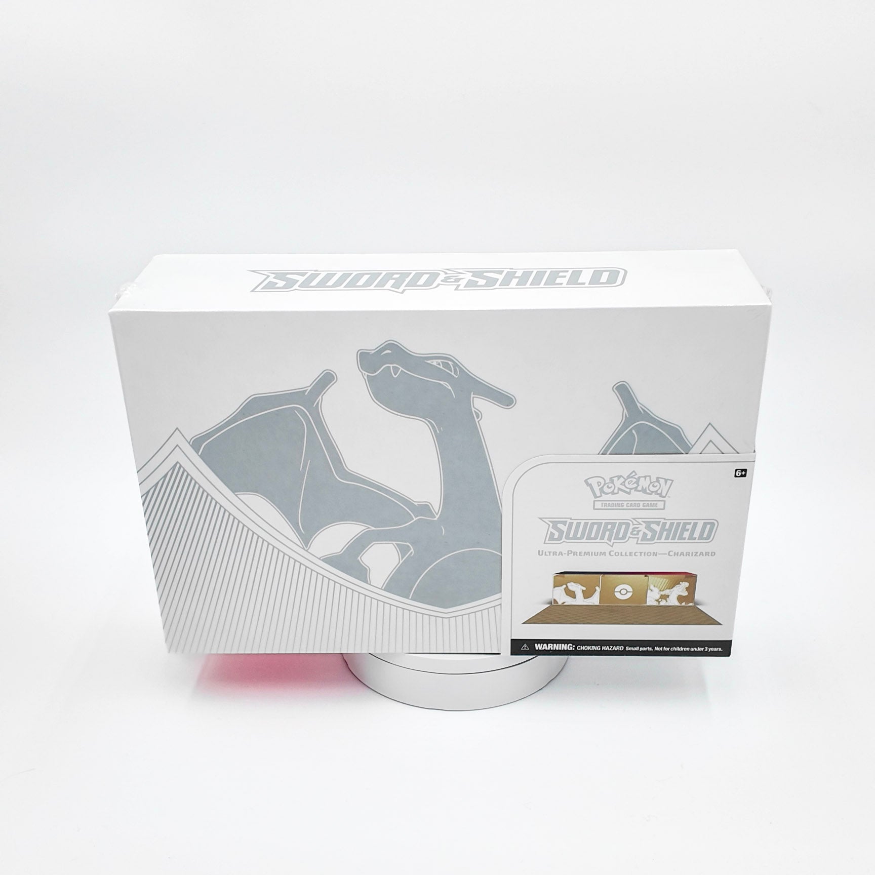 Pokémon: Charizard Ultra Premium Collection