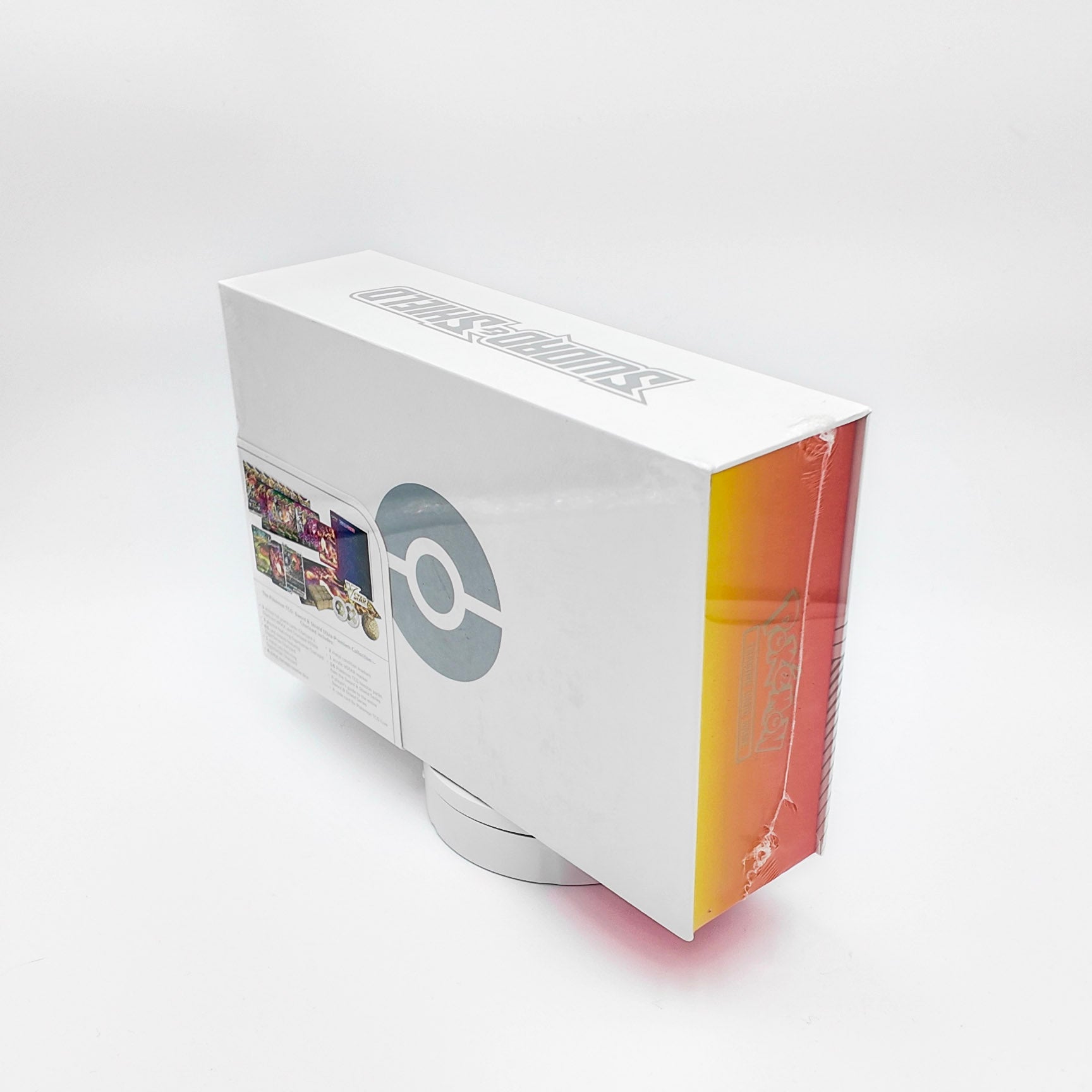 Pokémon: Charizard Ultra Premium Collection